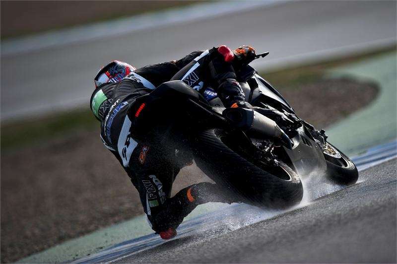 Photo courtesy Team Suzuki News Service