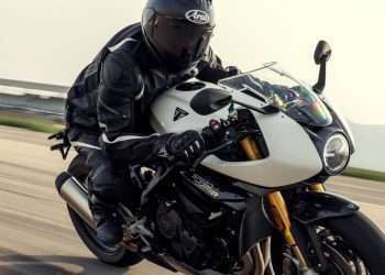 THE NEW SPEED TRIPLE 1200 RR