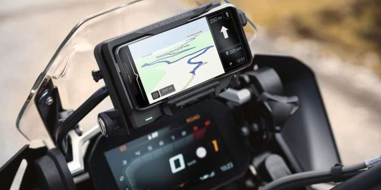BMW Motorrad presents the ConnectedRide Cradle