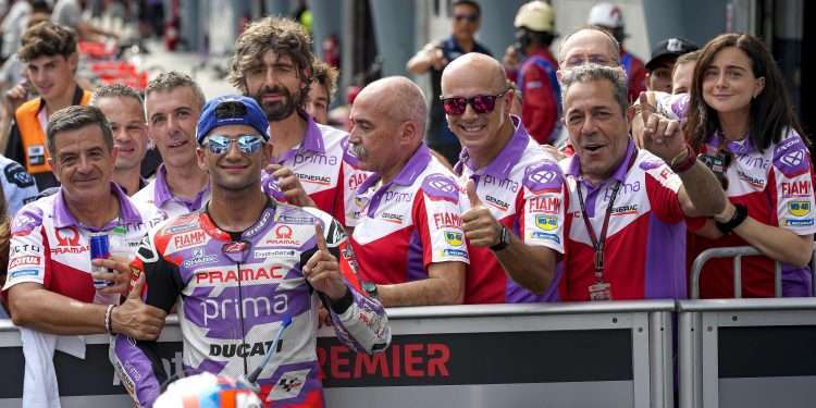 MALAYSIAN GP – MARTIN ON POLE POSITION