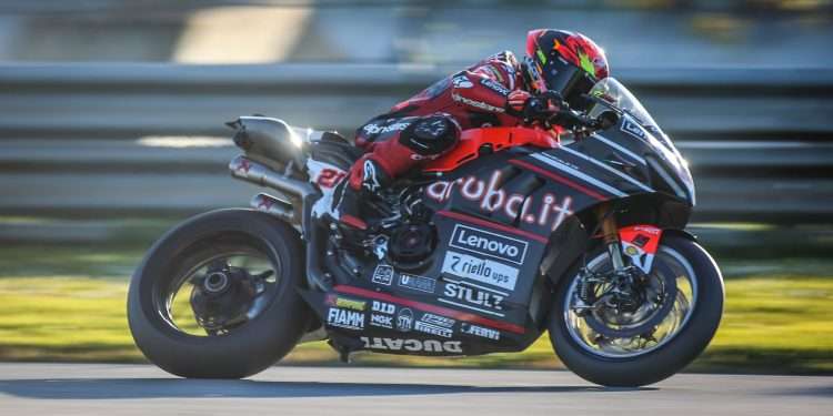 Rinaldi pips Rea to Day 1 honours at Portimao, top three separated by 0.068s