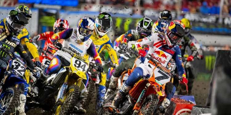 Cooper Webb Back to Winning Ways with Tampa Supercross Victory