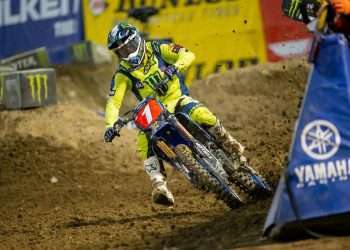 Tomac Wins Oakland Supercross by Less Than One Second