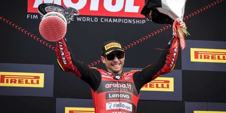Aruba.it Racing and Ducati write a page of history at “The Cathedral of Speed”