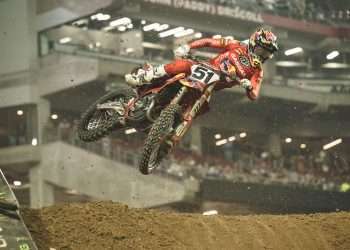 BARCIA BAGS A TRIPLE CROWN PODIUM AT GLENDALE SUPERCROSS