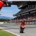 Bautista wins, Razgatlioglu vs Rea on last lap as Rinaldi and Bassani clash in Barcelona Race 1 thriller