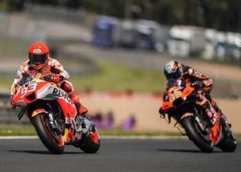 Front row to fifth for fighting Marquez in France