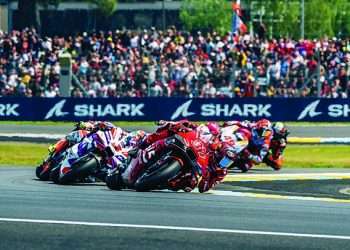 MAGNIFIQUE! FERNANDEZ BLITZES MOTOGP TOP FIVE IN LE MANS THRILLER