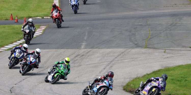 Dumas dominates race two at SMP, stretches out huge title lead