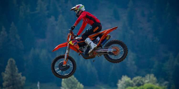 PERFECT 1-1 MOTO SCORES FOR RYDER MCNABB IN 250 PRO CLASS AT KAMLOOPS