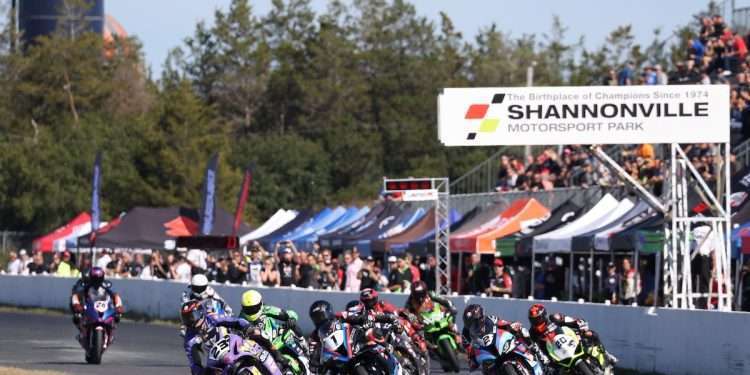 Young clinches third CSBK title after last-lap pass on Dumas