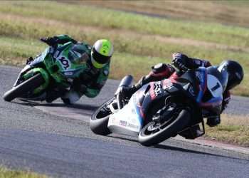 Young wins, Dumas crashes out as CSBK title fight blows open at SMP