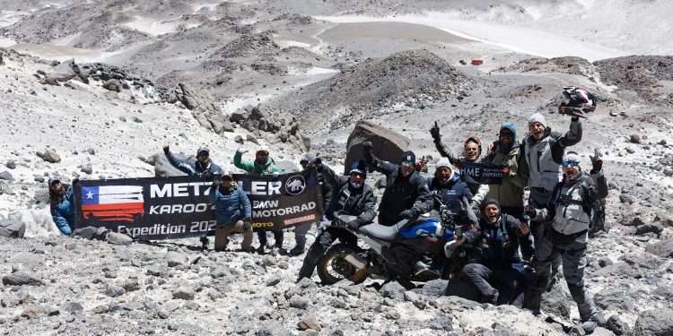 BMW Motorrad and Metzeler climb the world’s highest active volcano with series production BMW R 1300 GS models