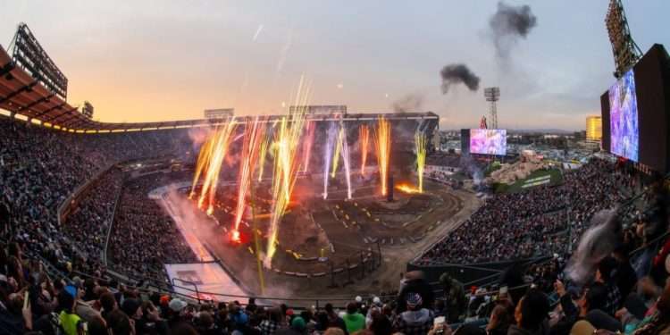 Jett Lawrence Wins Anaheim 1 Supercross and Makes Rookie History