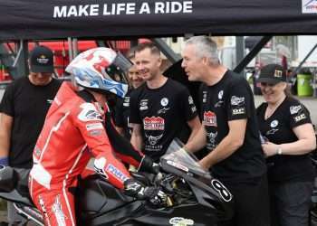 Young squeaks out Sport Bike pole for Shannonville opener