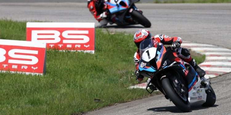 CSBK: Young dominates Superbike race two at Shannonville