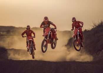 GASGAS ADDS TWO HIGH-REVVING 2-STROKES TO 2025 MOTOCROSS LINE!