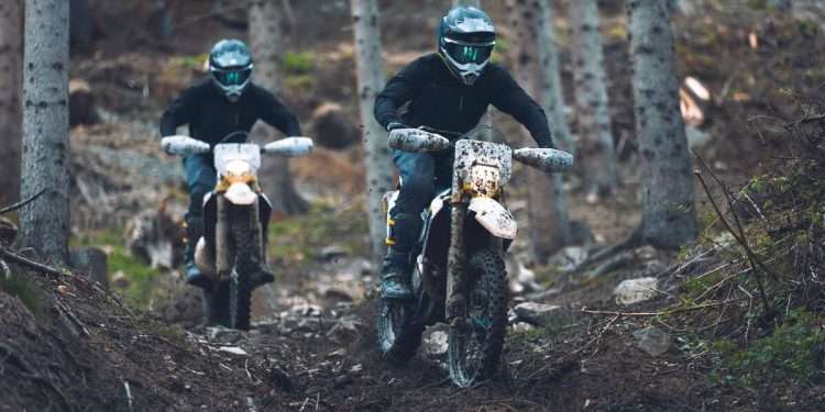 HUSQVARNA MOBILITY UNVEILS REFINED ENDURO AND DUAL-SPORT RANGES FOR 2025