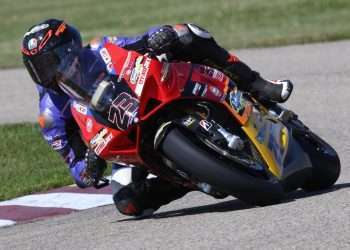 CSBK: Dumas sets lap record in FP1 at RAD Torque