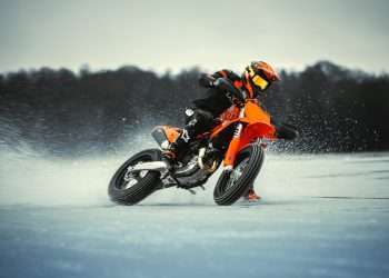 KTM RAISES THE BAR TO NEW HEIGHTS WITH THE ENHANCED 2025 KTM 450 SMR