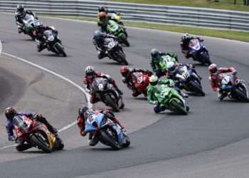 CSBK: Dumas fends off Young in dramatic Superbike race one at CTMP