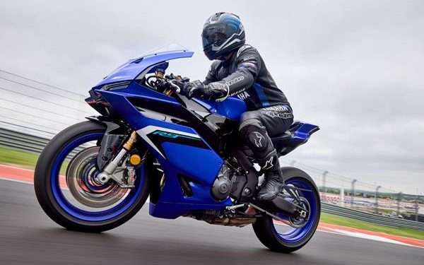 Yamaha Announces the Exhilarating All-New YZF-R9