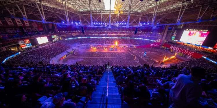 Chase Sexton Back On Top with Glendale Supercross Victory