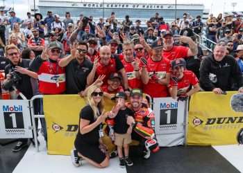 Josh Herrin makes history with an incredible fourth Daytona 200 victory on the Panigale V2
