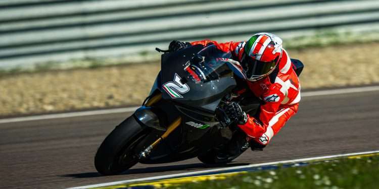 The Ducati V21L to start the 2025 MotoE Championship with new technical updates