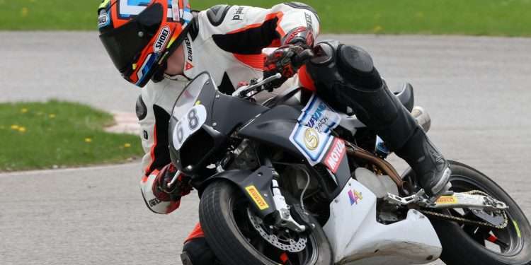 MiniGP Opens with Endurance Races at Brechin Motorsport Park