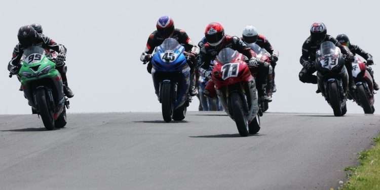 CSBK: Collins returns to Supersport form with comfortable win at AMP