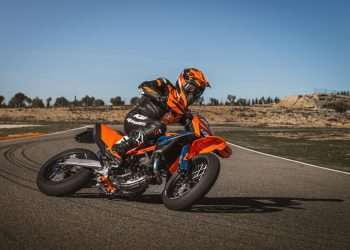KTM UNVEILS THE 2026 KTM 690 ENDURO R & KTM 690 SMC R