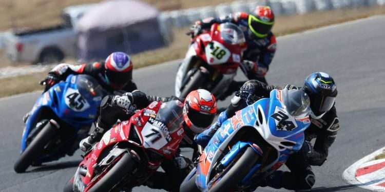 CSBK: Collins wins thrilling battle to clinch Supersport crown in race one at CTMP