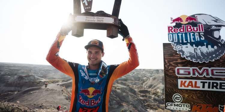 CANADIANS TRYSTAN HART AND COREY IRETON TAKE FIRST POSITIONS IN THE BADLANDS AT 2025 RED BULL OUTLIERS