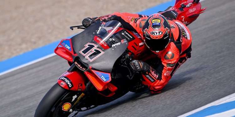 MotoGP: Nicolò Bulega on track with the Ducati Lenovo Team for the Portuguese GP and Valencia GP