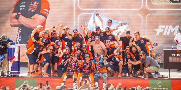 LUCIANO BENAVIDES AND RED BULL KTM WIN THE 2026 DAKAR RALLY!